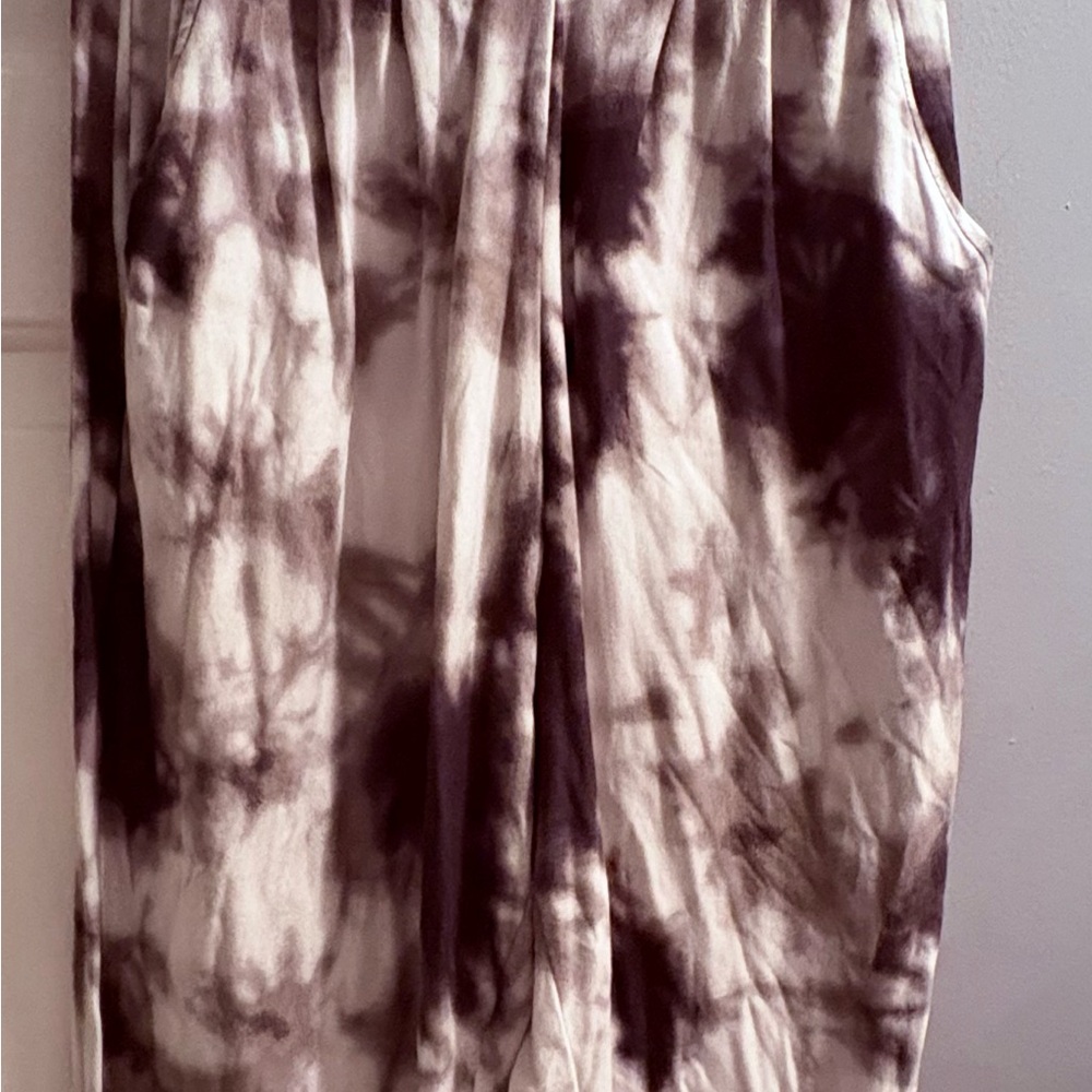 Elegant Tie-Dye Skirt